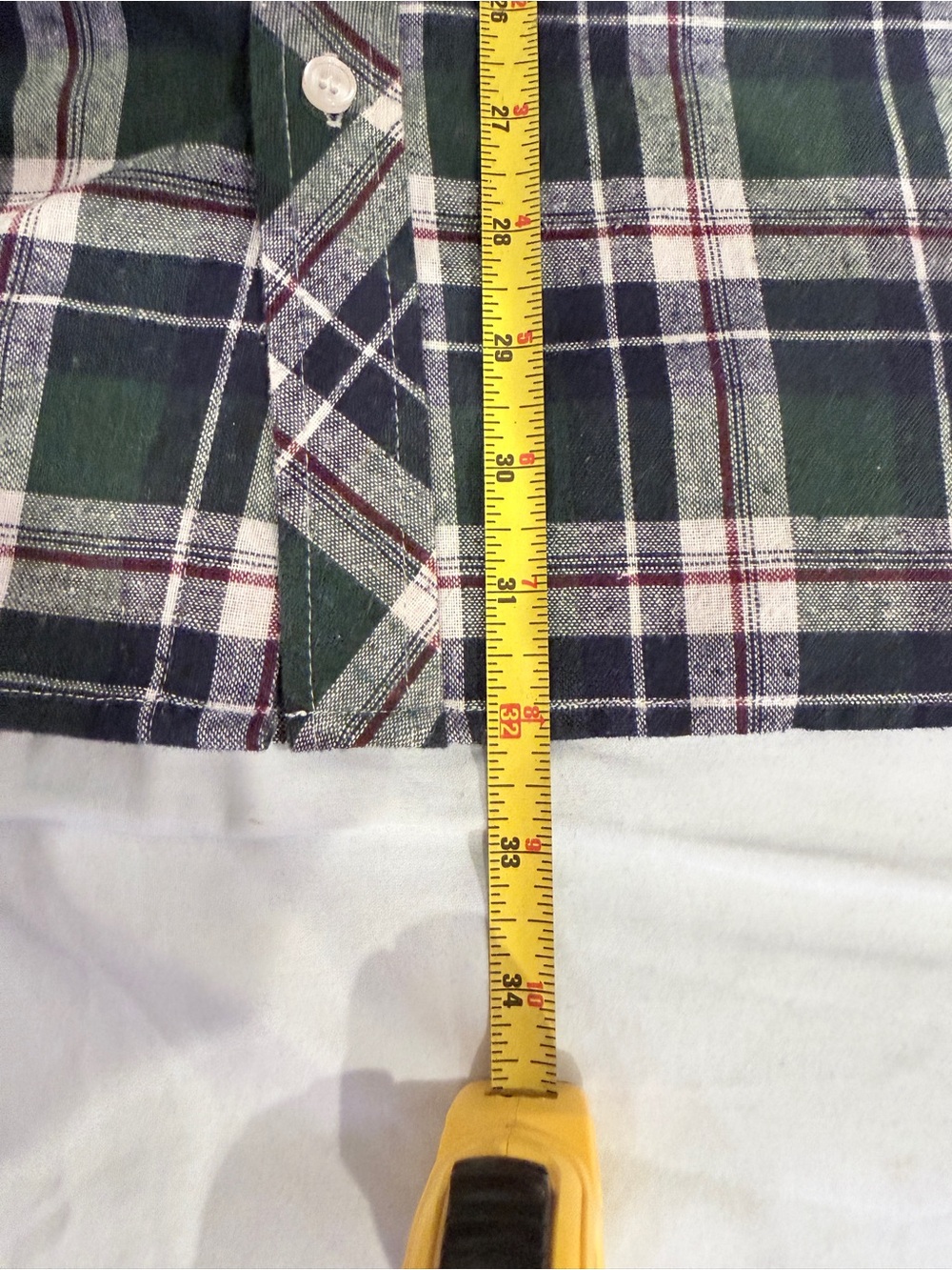 Men's Green Plaid Button-Down Shirt with Chest Pocket - Picture 4 of 7